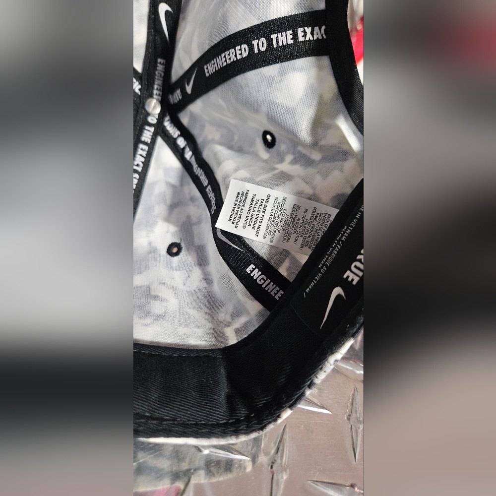 2FOR$40 Nike snapback - Picture 7 of 7